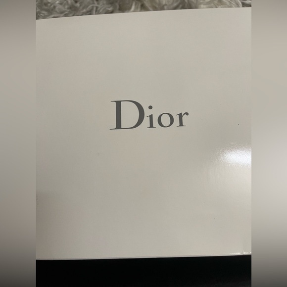 Dior Pouch - Picture 5 of 11